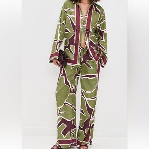 NWT Seven Wonders Alessandra Sleeved Shirt and pants set size XS